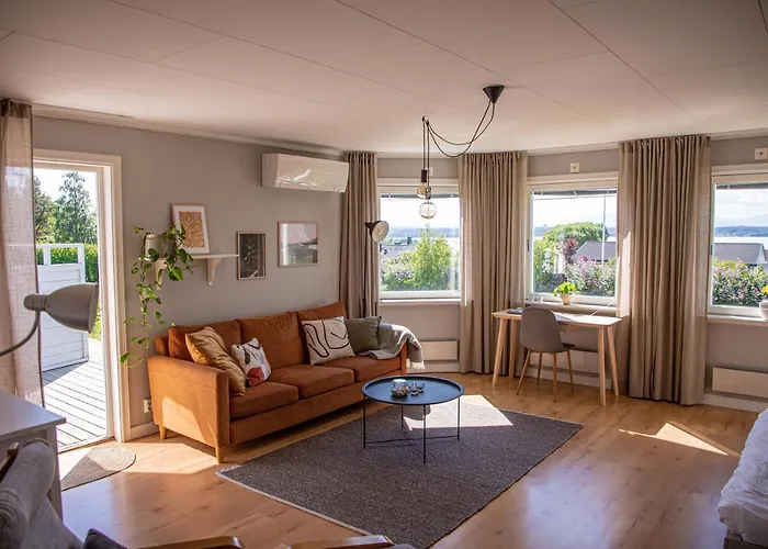 Cozy Mountain View Apartment